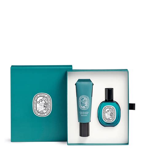 diptyque perfume gift set.